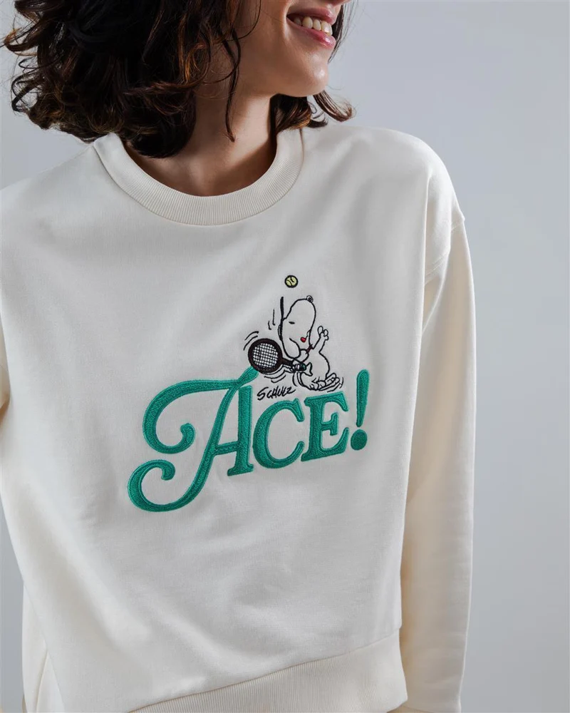 BRAVA Peanuts Ace Snoopy Sweatshirt Rounded Hem Ecru