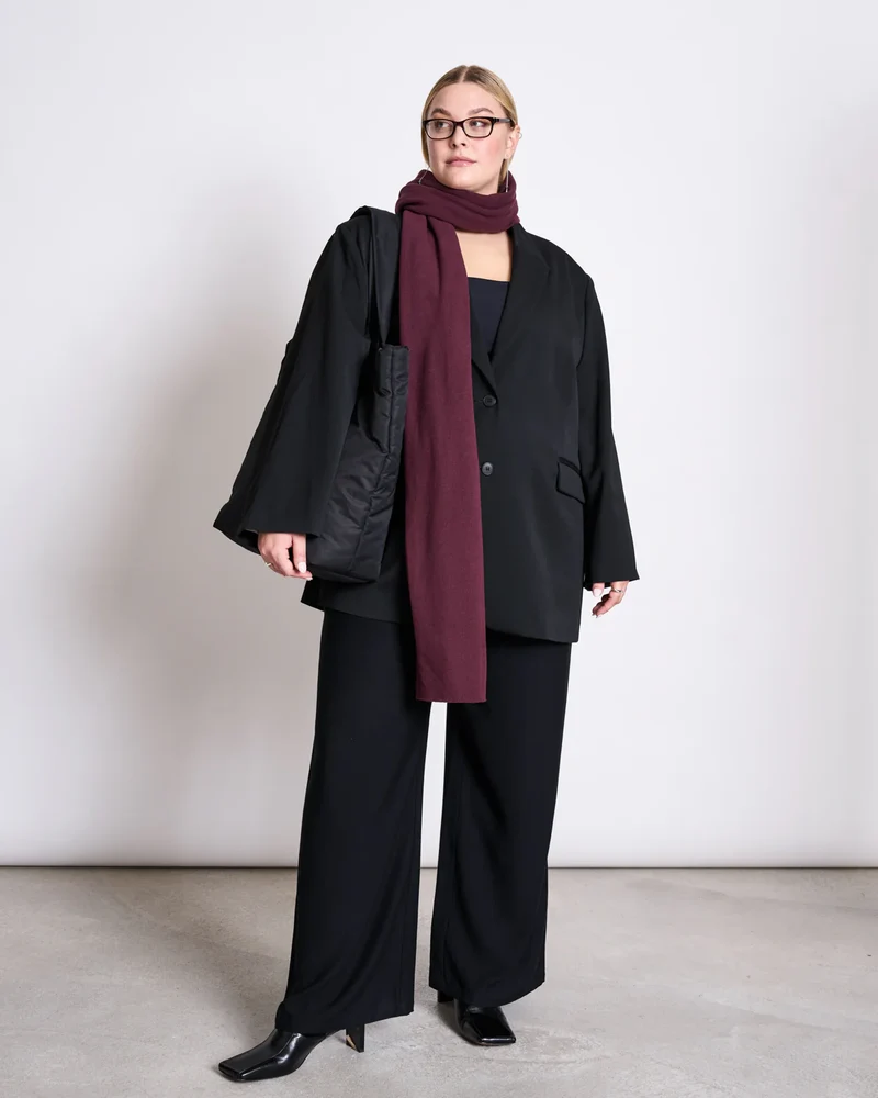JAN'N JUNE Ross cherry lacquer