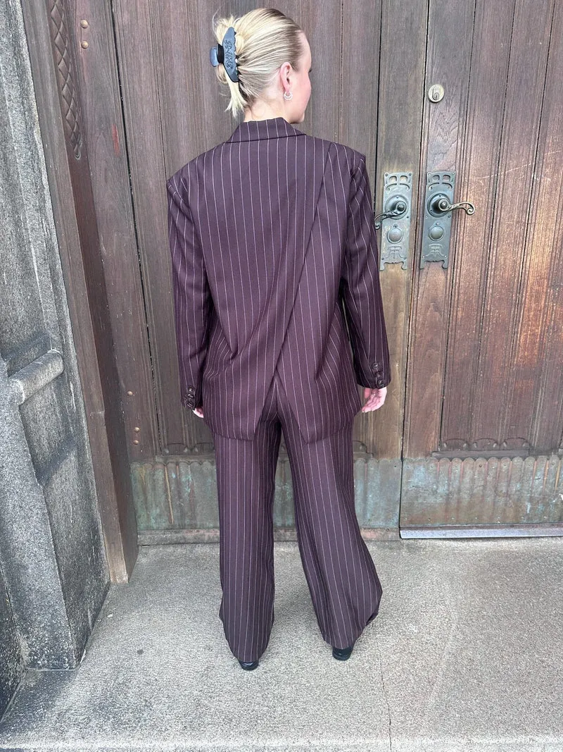 Love & Divine - Love1024-65 20305 - 834 - Brown Pinstripes