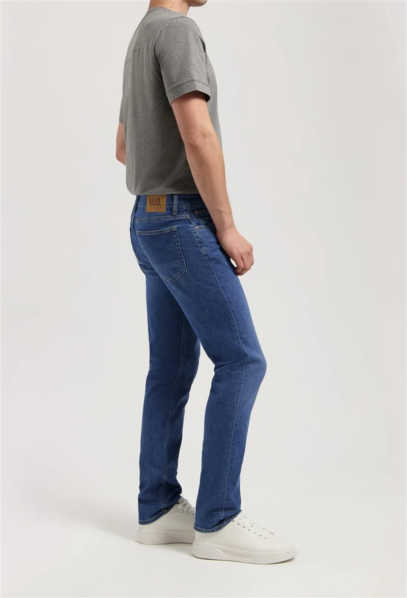 MUD JEANS Bryce Mid Straight authentic indigo