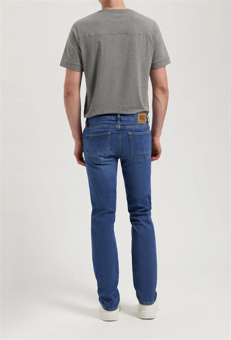 MUD JEANS Bryce Mid Straight authentic indigo